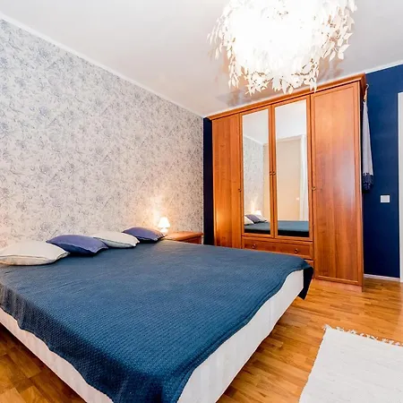 Cozy Apartament Parnawa